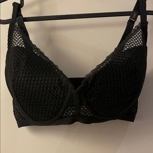 Victoria’s Secret fishnet plunge bra 36DD
